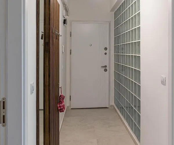 Le Bonheur Deux Solid Butoaie Apartment *